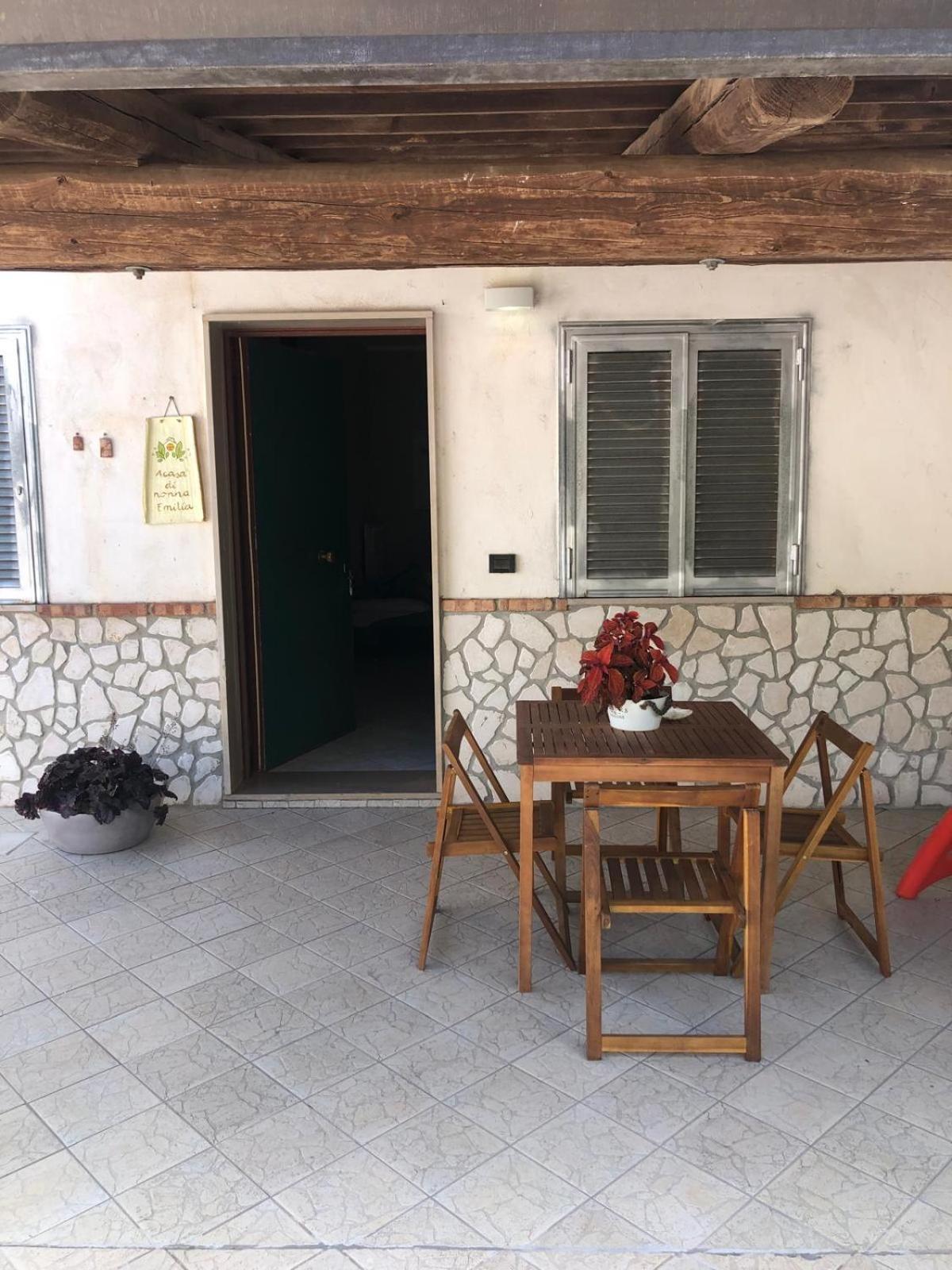 Bed and Breakfast A Casa di nonna Emilia Campagna Esterno foto